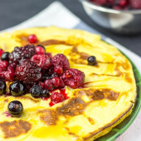 pancake/tortilla - 2 Ingredient Cream Cheese Pancakes (10 Minutes, Vegetarian)