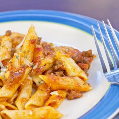 Penne with Roasted Red Pepper Ragu