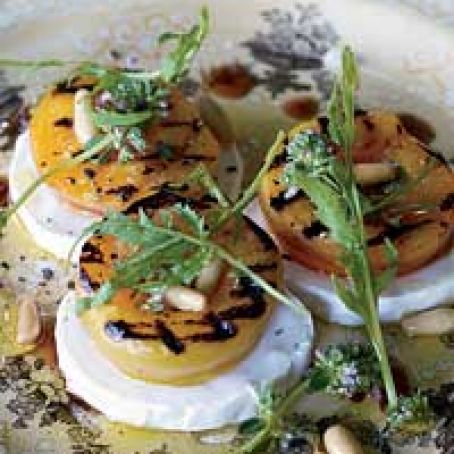 Grilled Apricot, Arugula and Goat Cheese Salad