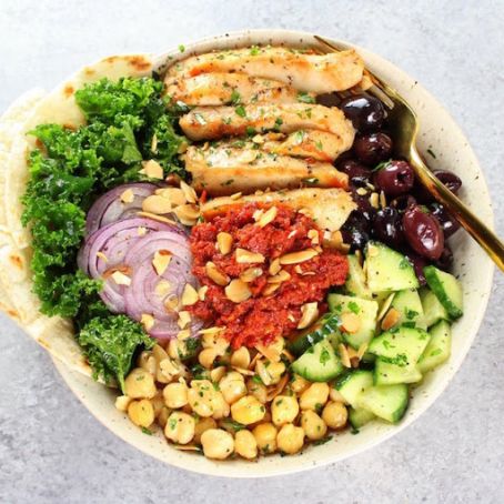 Chicken Kale Energy Bowl with Italian Sun-Dried Tomato Sauce
