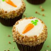 Carrot Cake Cupcakes with Cream Cheese Frosting