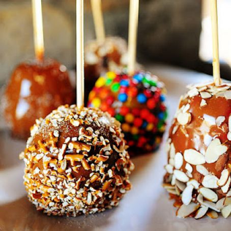 Salted (and Other) Caramel Apples