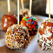 Salted (and Other) Caramel Apples
