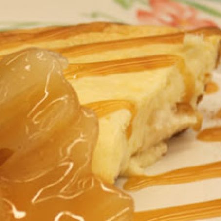 CARAMEL APPLE CHEESECAKE PIE