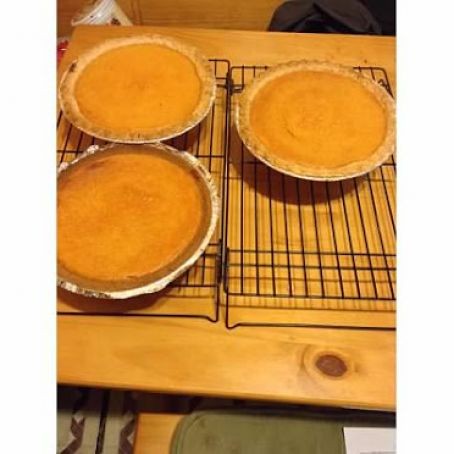 Aunt Nadine's Sweet Potato Pie