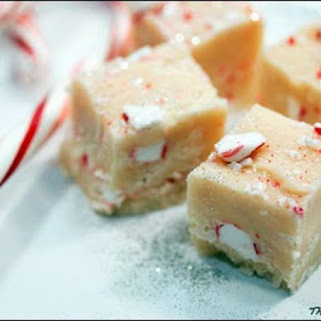 White Chocolate Peppermint Marshmallow Fudge