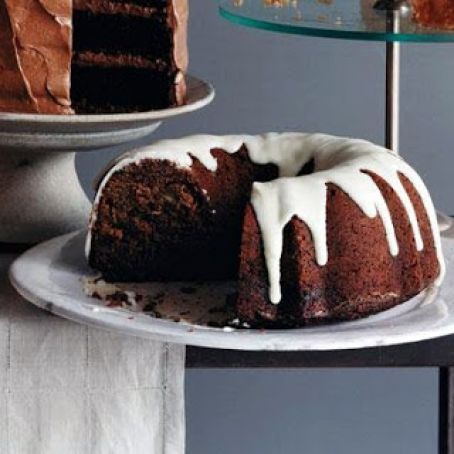 PECAN, FIG & BOURBON CAKE