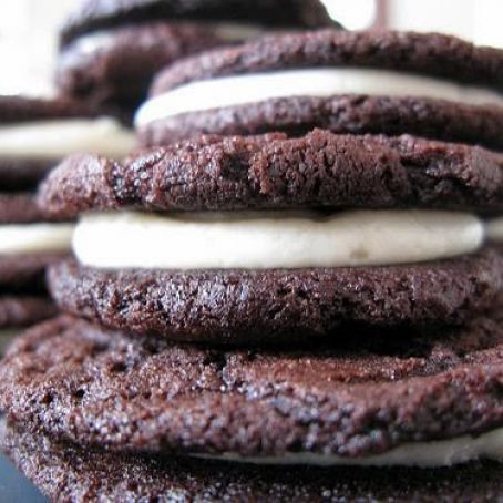 Homemade Oreo cookies