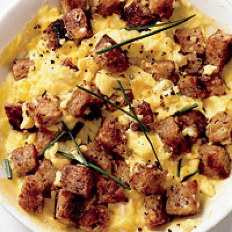 Scrambled Eggs with Herbed Croutons