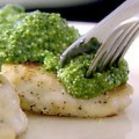 Chicken with Spinach and Pine Nut Pesto