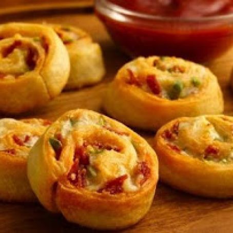 Appetizers: Crescent Bacon Cheddar Pinwheels