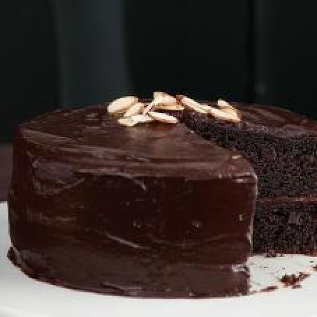 Chocolate Pudding Fudge Layer Cake
