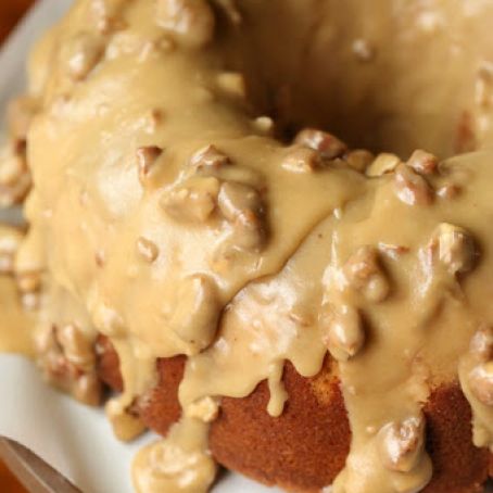 Praline Bundt Cake - Cookies and Cups