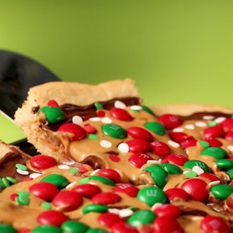 Holiday Cookie Pizza