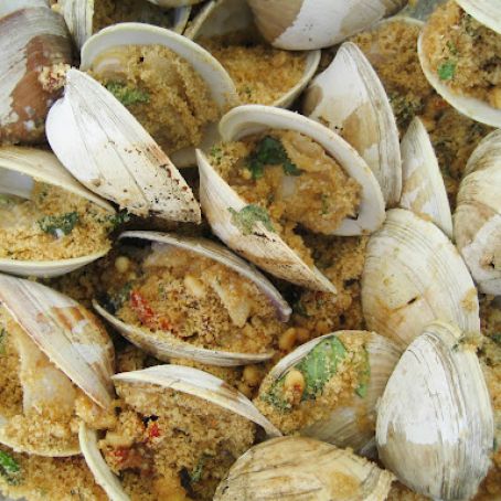 Appetizers (Grilled Clams with Basil Breadcrumbs)
