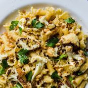 Cheesy Cauliflower Pasta