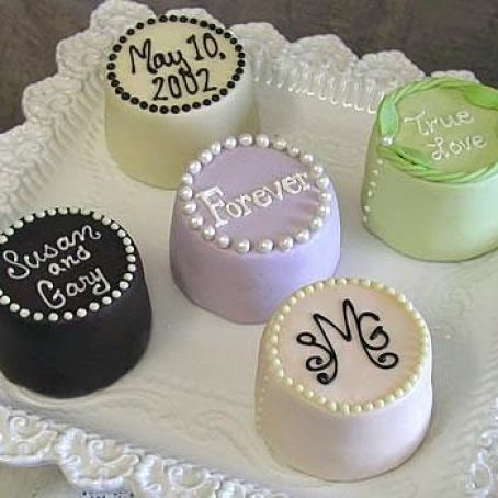 Personalized Mini Cheesecakes