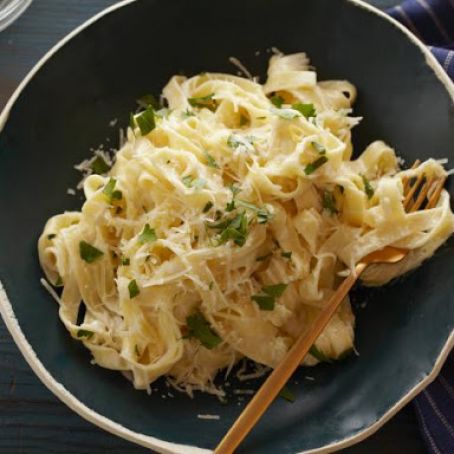 Fettuccine Alfredo