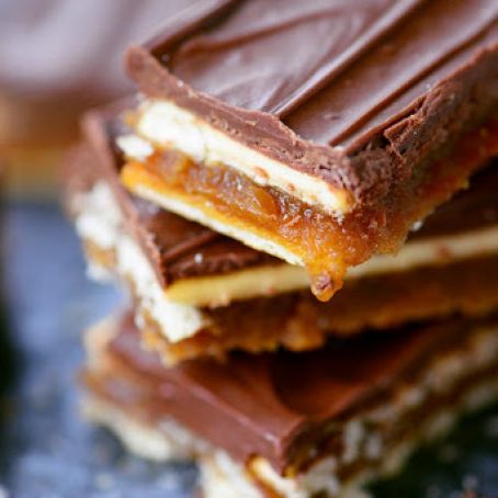 Club Cracker Caramel Bars