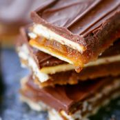 Club Cracker Caramel Bars