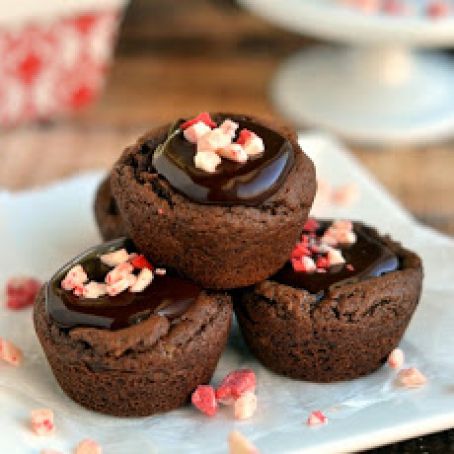 Peppermint Chocolate Truffle Cookie Cups Recipe | Yummly