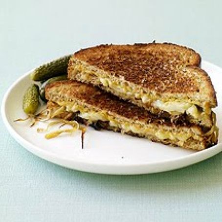 Grilled Gruyere and Caramelized Onion Sandwiches- WW