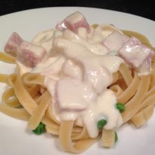 Creamy Fettuccine with Ham & Peas