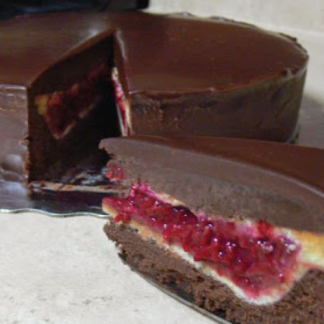 The Wonderful PieCaken: Raspberry Pie Nestled in a Flourless Dark Chocolate Cake | Glenn Beck