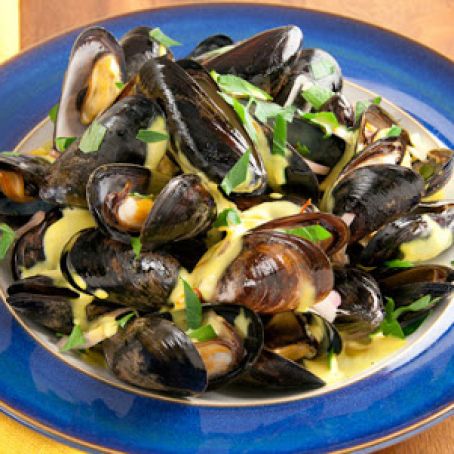 MUSSELS*****Mussels in Saffron Cream Sauce