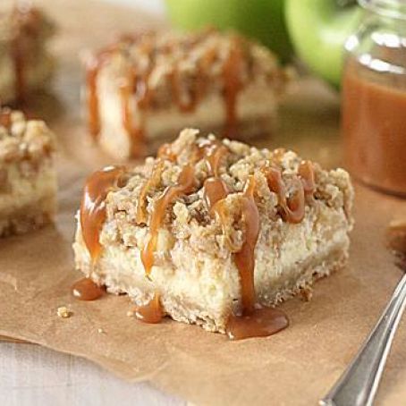 Apple Streusel Cheesecake Bars