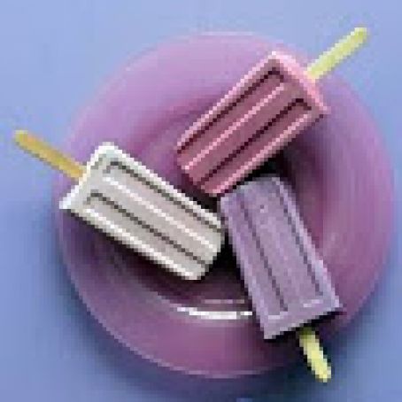 Ice Cream and Mixed-Berry Pops