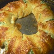 Spinach and Artichoke Wreath