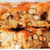 Salted Caramel Pretzel Blondies