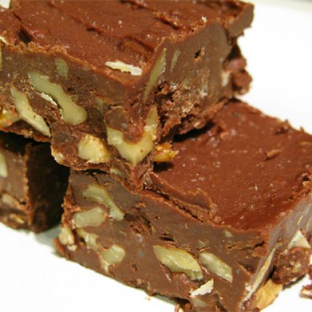 Coconut Oil Chocolate-Walnut Freezer Fudge