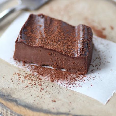 cheesecake - raw chocolate cheesecake