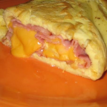 Baked Ham and Cheese Omelet Roll