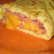 Baked Ham and Cheese Omelet Roll
