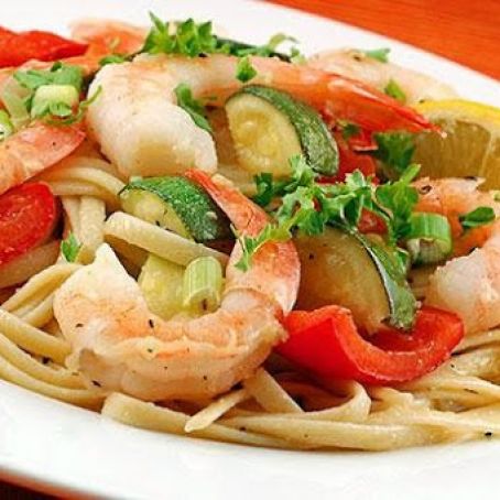 la cambusa's linguine with shrimp, zucchini, and cherry tomatoes