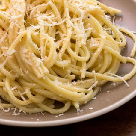 Cacio e Pepe Pasta