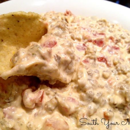 Crockpot Cream Cheese, Sausage & Rotel Dip