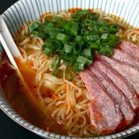 Vietnamese Rice Noodle Soup with Beef
