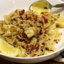 Pasta with Cauliflower, Bacon & Breadcrumbs