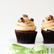 Snickers Cupcakes