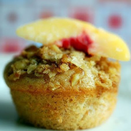 ** Peaches and Cream Praline Muffins