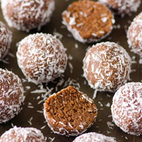 bite - Almond Joy Protein Balls