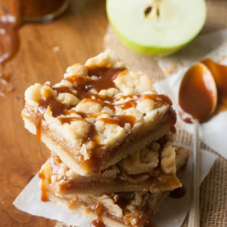 Caramel Apple Shortbread Crumble