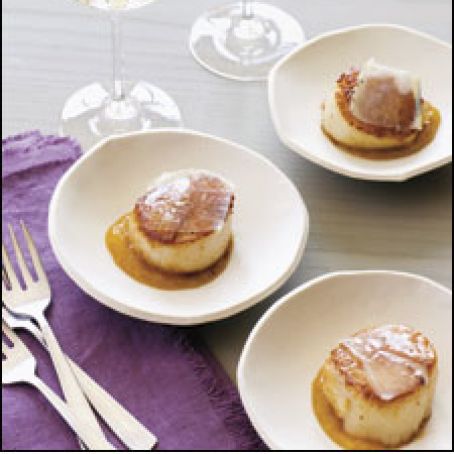 Seared Scallops with Stone Fruit