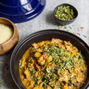 CHICKEN TAGINE WITH APRICOTS, BUTTERNUT SQUASH AND SPINACH