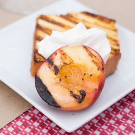 Grilled Pound Cake with Grilled Peaches & Cinnamon-Vanilla Syrup (Valerie Bertinelli)