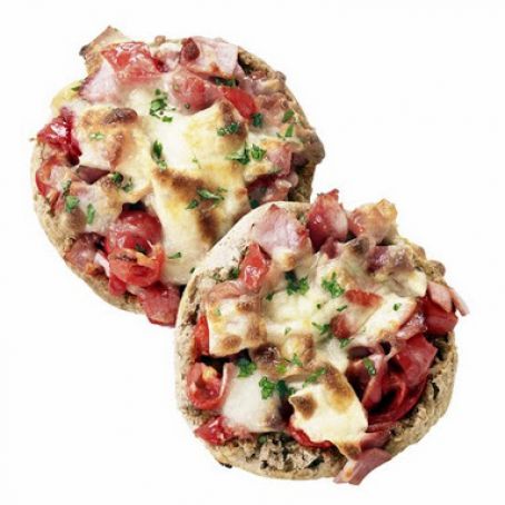 English Muffin Breakfast Pizza